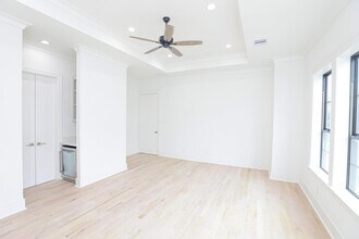 2122 Blalock Rd in Houston, TX - Building Photo - Building Photo