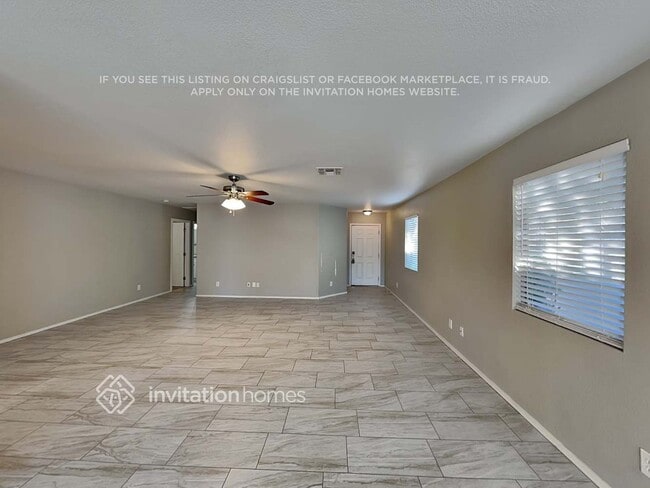 1039 E Desert Moon Trail in San Tan Valley, AZ - Building Photo - Building Photo