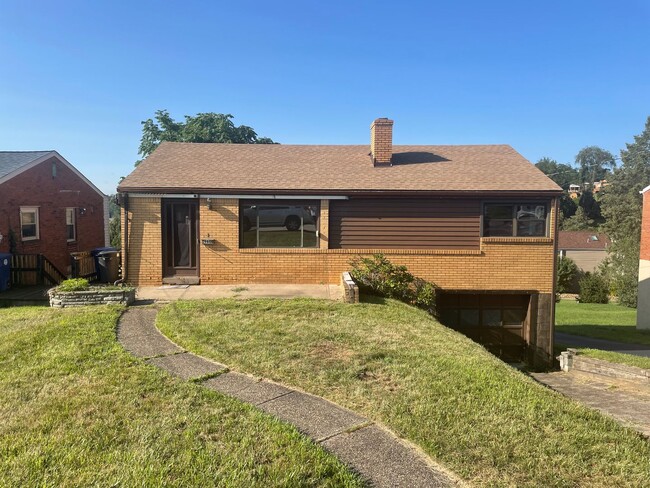 property at 960 Agnew Rd