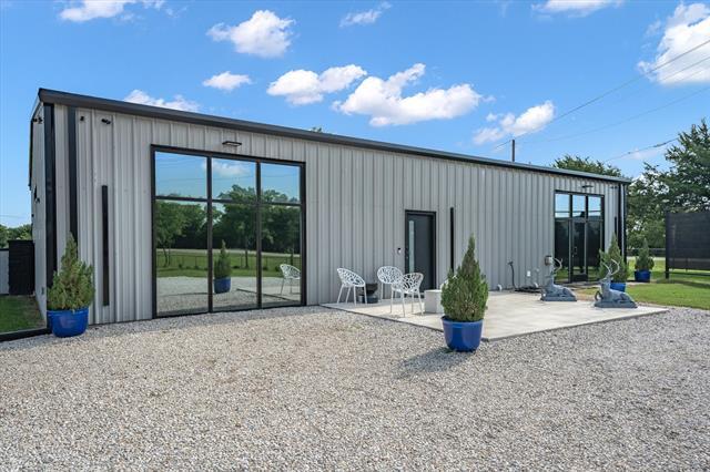 4846 Co Rd 3408 in Lone Oak, TX - Foto de edificio