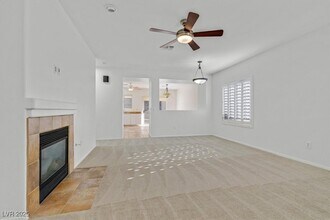 1660 Rockcrest Hills Ave in Henderson, NV - Building Photo - Building Photo