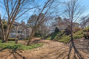 504 Wynnes Ridge Cir SE