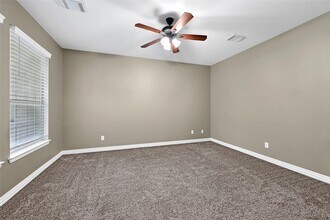 38 Ginger Jar St in The Woodlands, TX - Building Photo - Building Photo
