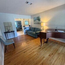 1808 Donna St in Arlington, TX - Building Photo - Building Photo