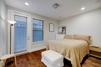 5453 Larkin St in Houston, TX - Building Photo - Building Photo