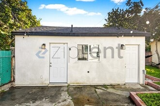 3300 Wisconsin Ave in South Gate, CA - Building Photo - Building Photo