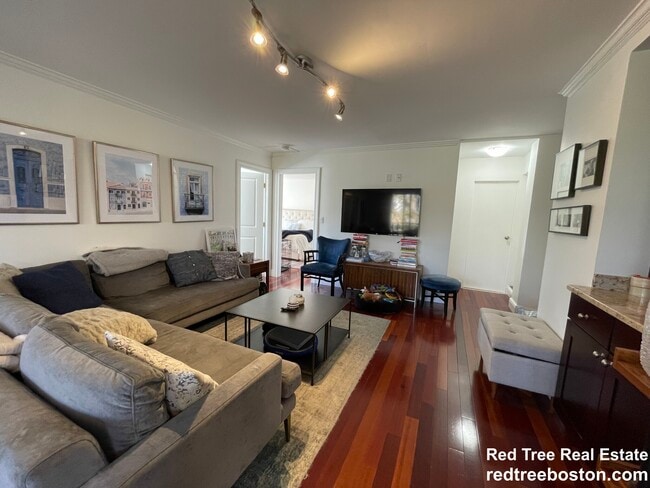 70 Park St, Unit 65 in Brookline, MA - Building Photo - Building Photo