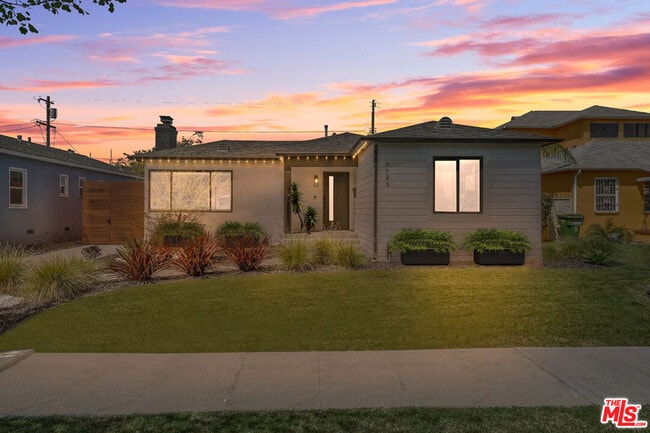 property at 3625 Somerset Dr