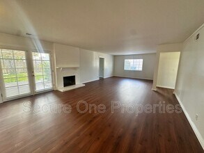 22826 Sherman Way in Los Angeles, CA - Building Photo - Building Photo