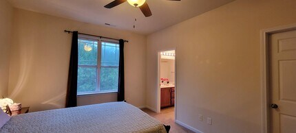 828 Carpenter Glenn Dr in Cary, NC - Building Photo - Building Photo