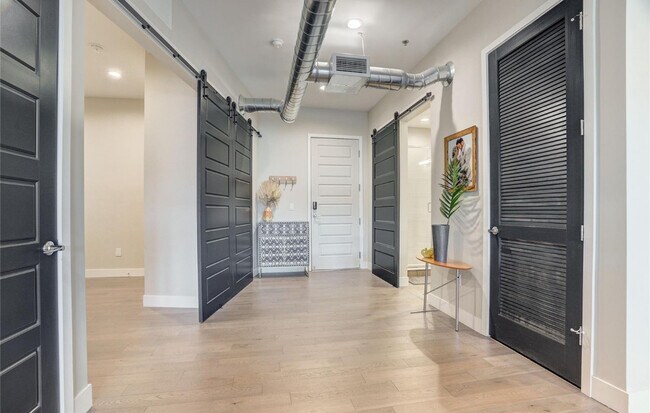 3198 Blake St, Unit 06 in Denver, CO - Building Photo - Building Photo