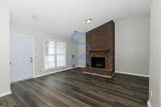 5428 Glen Haven Dr in Atlanta, GA - Foto de edificio - Building Photo