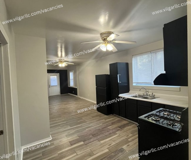 3910 Deodar St in East Chicago, IN - Building Photo - Building Photo