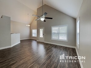 953 Loch Lomond Cir in Concord, NC - Building Photo - Building Photo