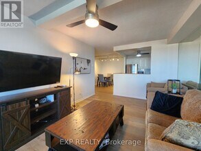 1380 Prince of Wales Dr in Ottawa, ON - Building Photo - Building Photo