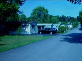 Windsor Heights Mobile Home Park Apartments