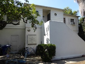 2718-2722 Broadway in Santa Monica, CA - Building Photo - Building Photo