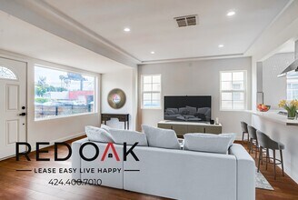 2223 Clyde Ave in Los Angeles, CA - Building Photo - Building Photo