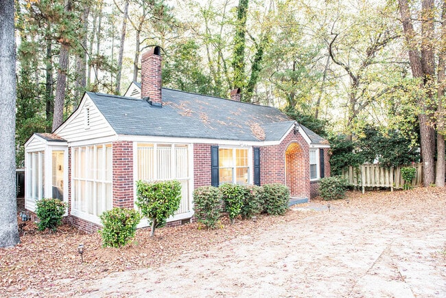 3019 Forest Dr