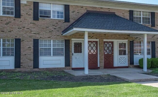 property at 49 Garden View Ter
