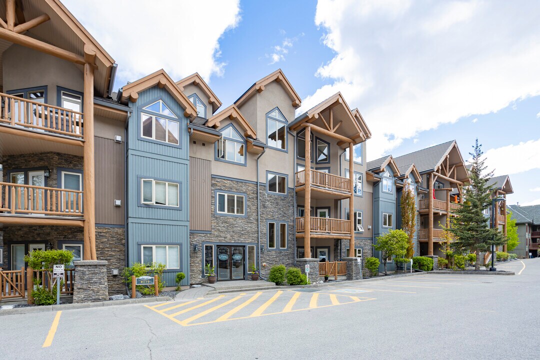 Crossbow in Canmore, AB - Building Photo