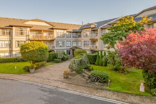 Reviva in Surrey, BC - Building Photo