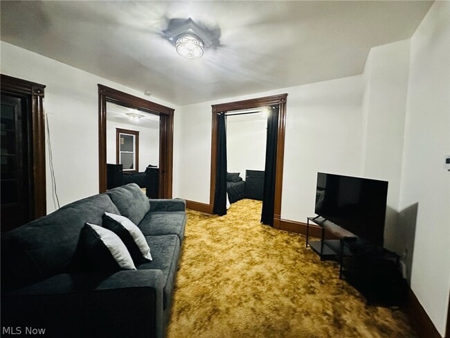 property at 1419 E 47th St