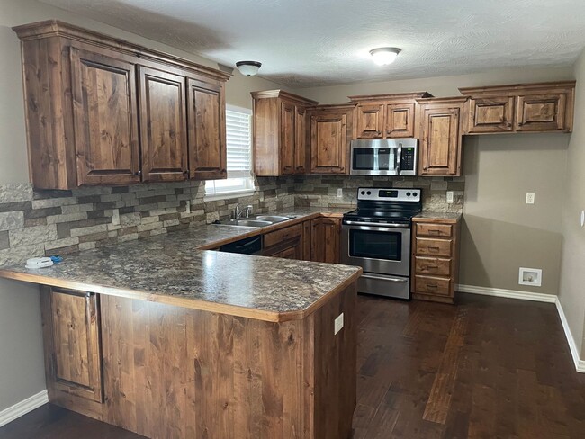 1276 S Rome Ave in Republic, MO - Building Photo - Building Photo