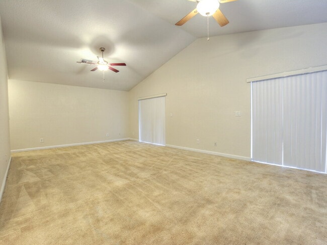 125 Pennock Landing Cir in Jupiter, FL - Building Photo - Building Photo