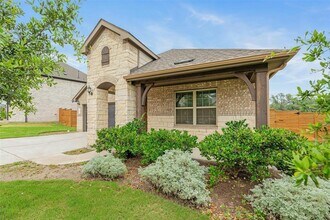 1808 Donetto Dr in Leander, TX - Building Photo - Building Photo