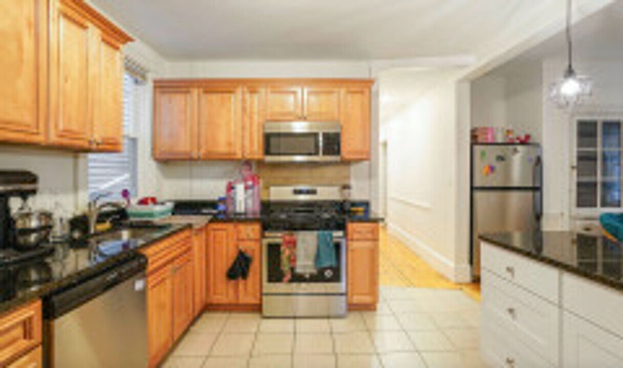 15 Sachem St in Boston, MA - Building Photo