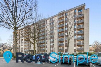 6001 Arlington Blvd in Falls Church, VA - Foto de edificio - Building Photo