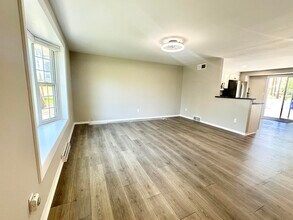 1323 N Genesee St in Delafield, WI - Building Photo - Building Photo
