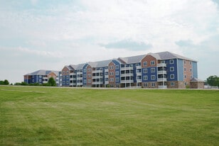 Falcon Ridge Apartments in Delavan, WI - Building Photo