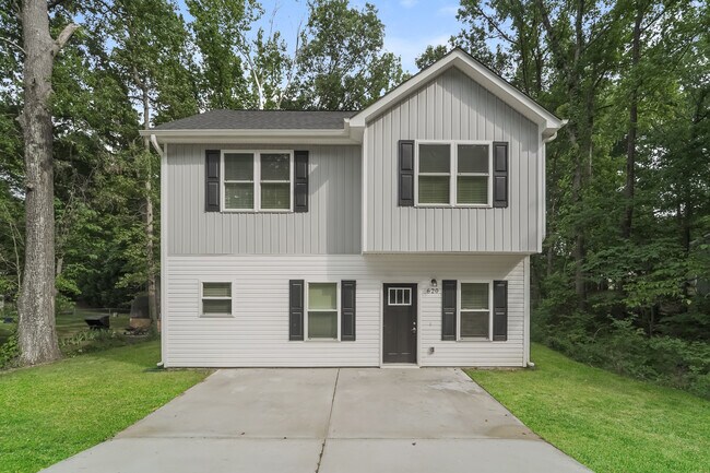 620 Owen Blvd in Charlotte, NC - Building Photo - Building Photo