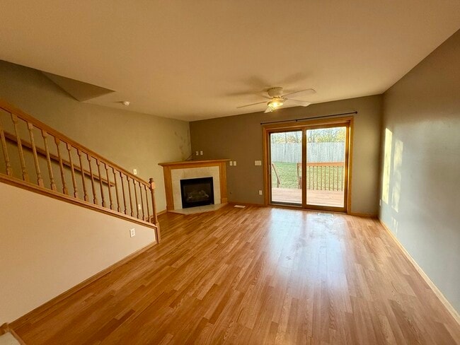 property at 721 Broderick Dr NE