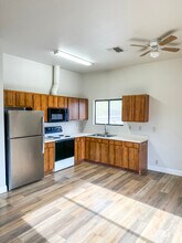 1420 Branstetter Ln, Unit 1420 in Redding, CA - Building Photo - Building Photo