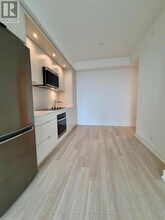 60 Central Park Roadway in Toronto, ON - Building Photo - Building Photo