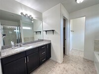 17018 Wilthorne Gardens Ct photo'