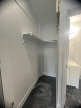 1824 NW 49th St in Miami, FL - Building Photo - Building Photo