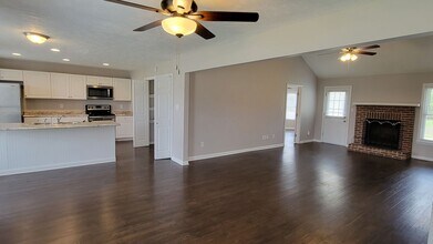 79 Hannah Dr in Jackson, TN - Building Photo - Building Photo