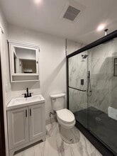 860 N Mar Vista Ave in Pasadena, CA - Building Photo - Building Photo
