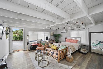 1972 NE 35th St, Unit Efficiency in Lighthouse Point, FL - Building Photo - Building Photo