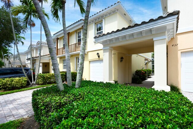 435 Capistrano Dr in Palm Beach Gardens, FL - Building Photo - Building Photo