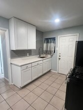 520 N Montreal Ave in Dallas, TX - Building Photo - Building Photo