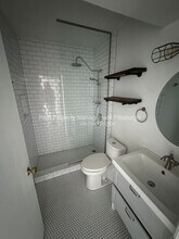 3271 Niagara Square in Pittsburgh, PA - Building Photo - Building Photo