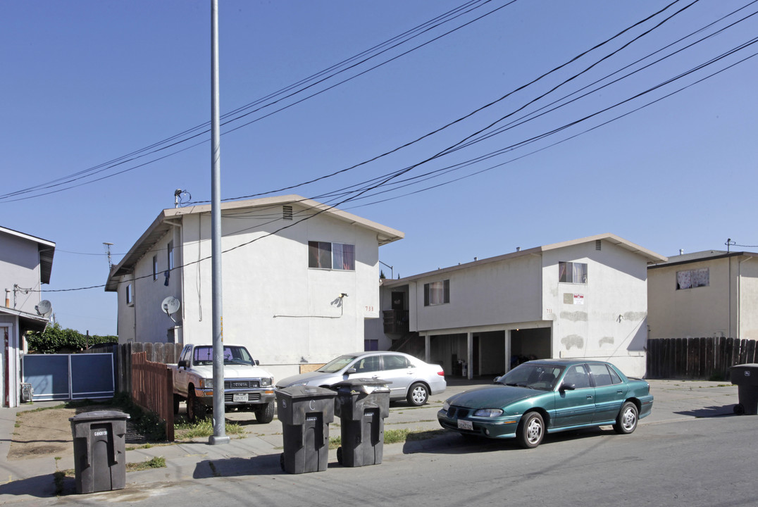 733 Kilbreth Ave in Salinas, CA - Foto de edificio