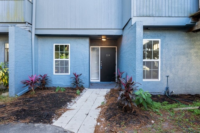 715 SW 75th St in Gainesville, FL - Building Photo - Building Photo