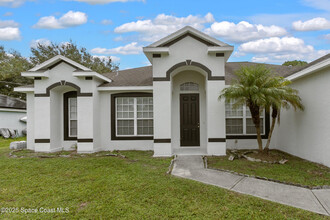 2945 Fears Rd SE in Palm Bay, FL - Building Photo - Building Photo