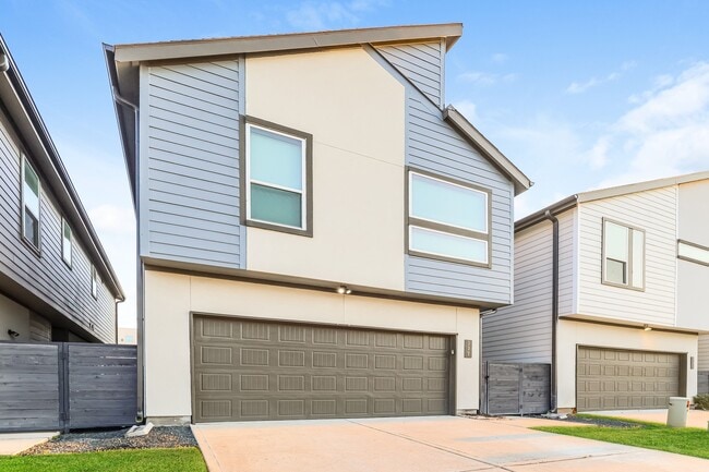 337 N Centro Cir